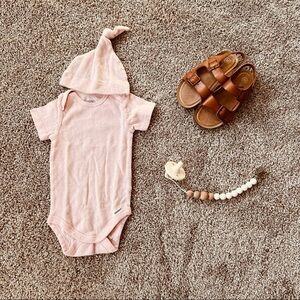 Gerber | Eyelet Onesie & Hat Set